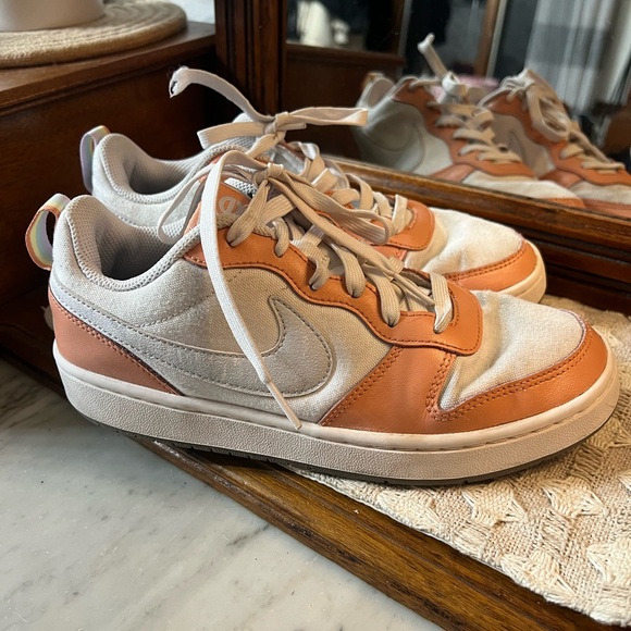 NIKE Court Borough Low 2 SE Classic Sneakers Orange Teal White Girl's Size 6Y - Picture 3 of 7